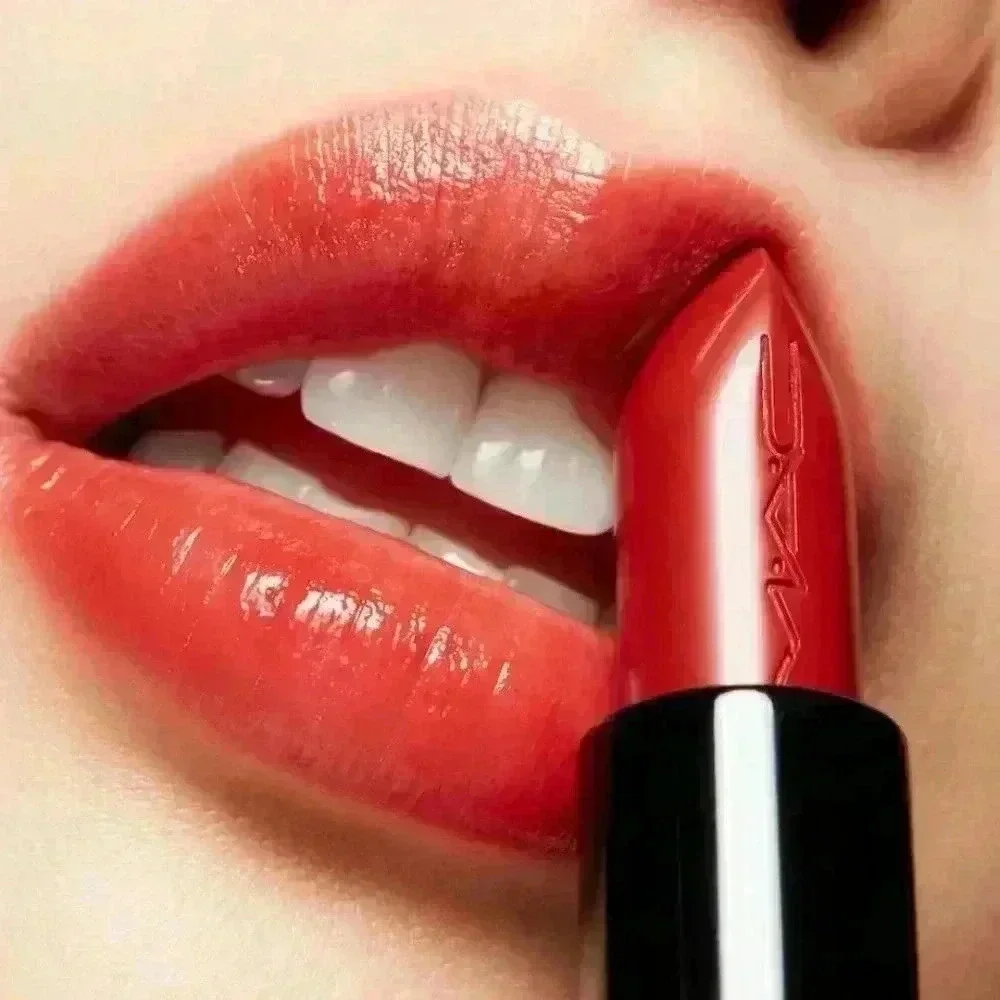 Mac Cosmetics Lusterglass Sheer-Shine Lipstick in Chili Popper (562) NIB